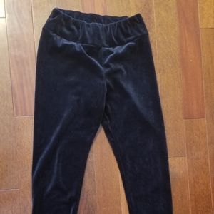 Black felt leggings